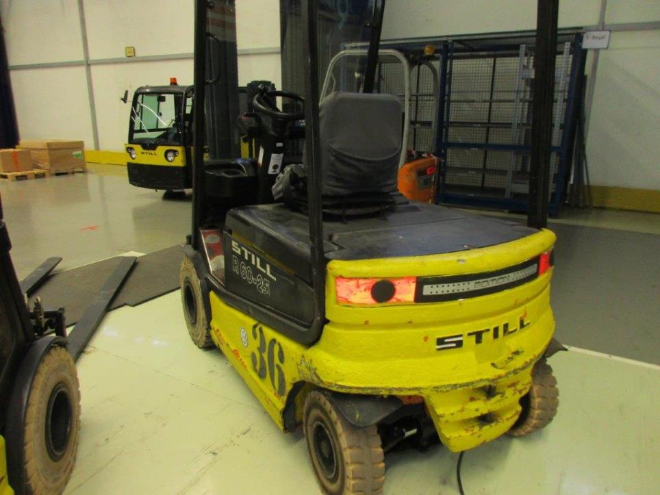 Nowe i używane części zamienne i maszyny (1 500 części łożyskowych: hydraulika, robotyka, pneumatyka i automatyka)-1